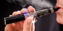 Ini Dampak dan Resiko Penikmat Rokok Elektrik